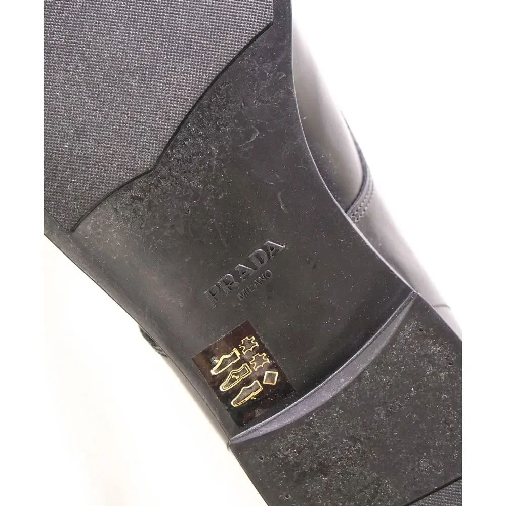 $980 PRADA - Brushed Leather Cap Toe Oxfords W Logo - 9 US (8 Prada)